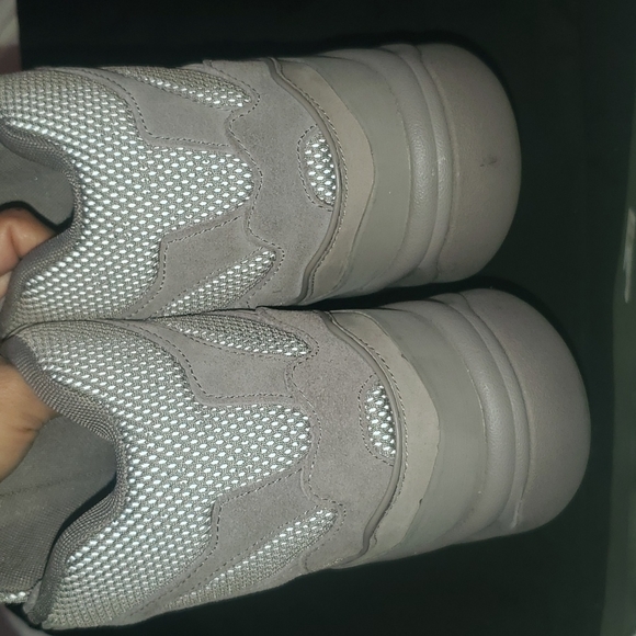 *SOLD* Yeezy desert boots in Cinder size 40 - Picture 3 of 9